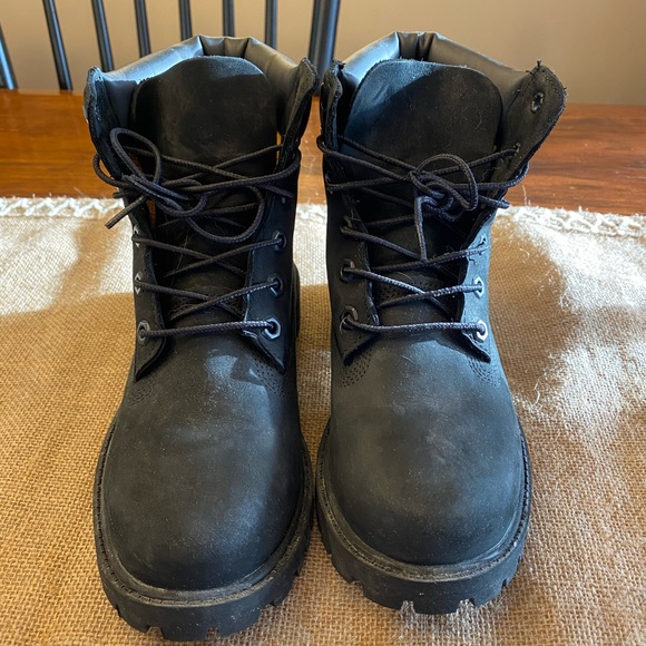 Women’s Timberland Boots - Picture 2 of 4